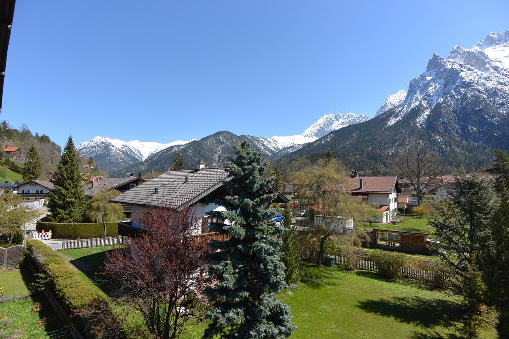 Ferienwohnung Pfennig Mittenwald Habitación foto
