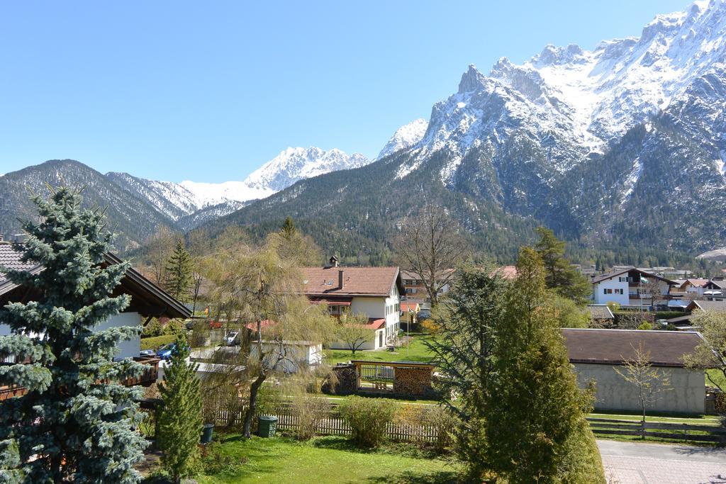 Ferienwohnung Pfennig Mittenwald Habitación foto