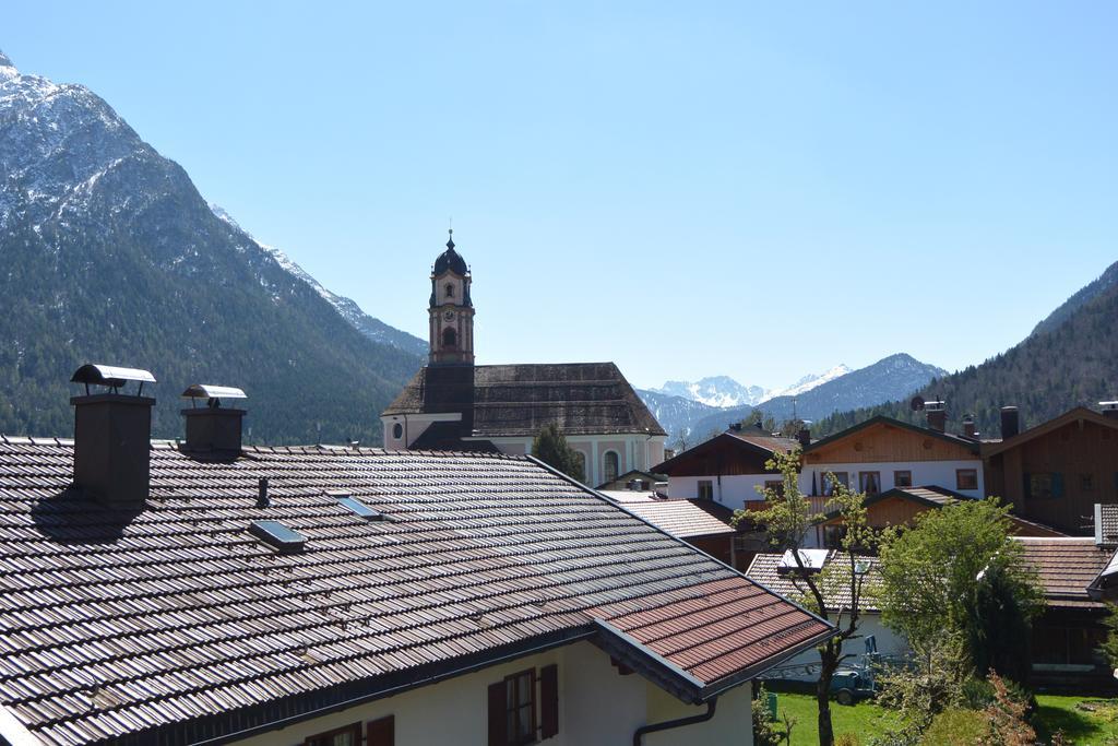 Ferienwohnung Pfennig Mittenwald Habitación foto