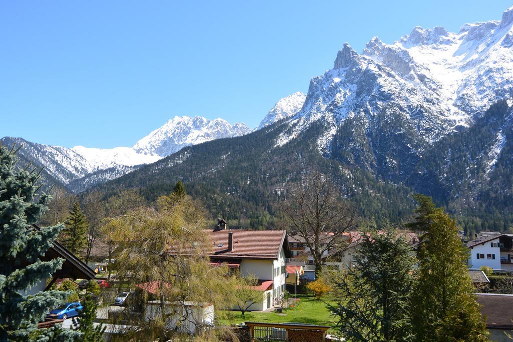 Ferienwohnung Pfennig Mittenwald Habitación foto